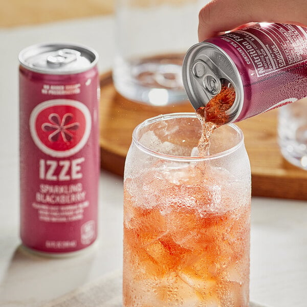 Izze Blackberry Sparkling Juice Drink 8.4 fl. oz. Can - 24/Case