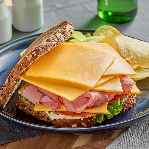 Tillamook Deli Sliced Sharp Yellow Cheddar Cheese - 252/Case
