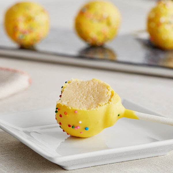 Coco Bakery Lemon Cake Pop 1.34 oz. - 72/Case