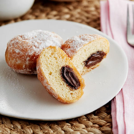 White Toque Heritage Cocoa-Hazelnut Filled Mini Beignet - 105/Case