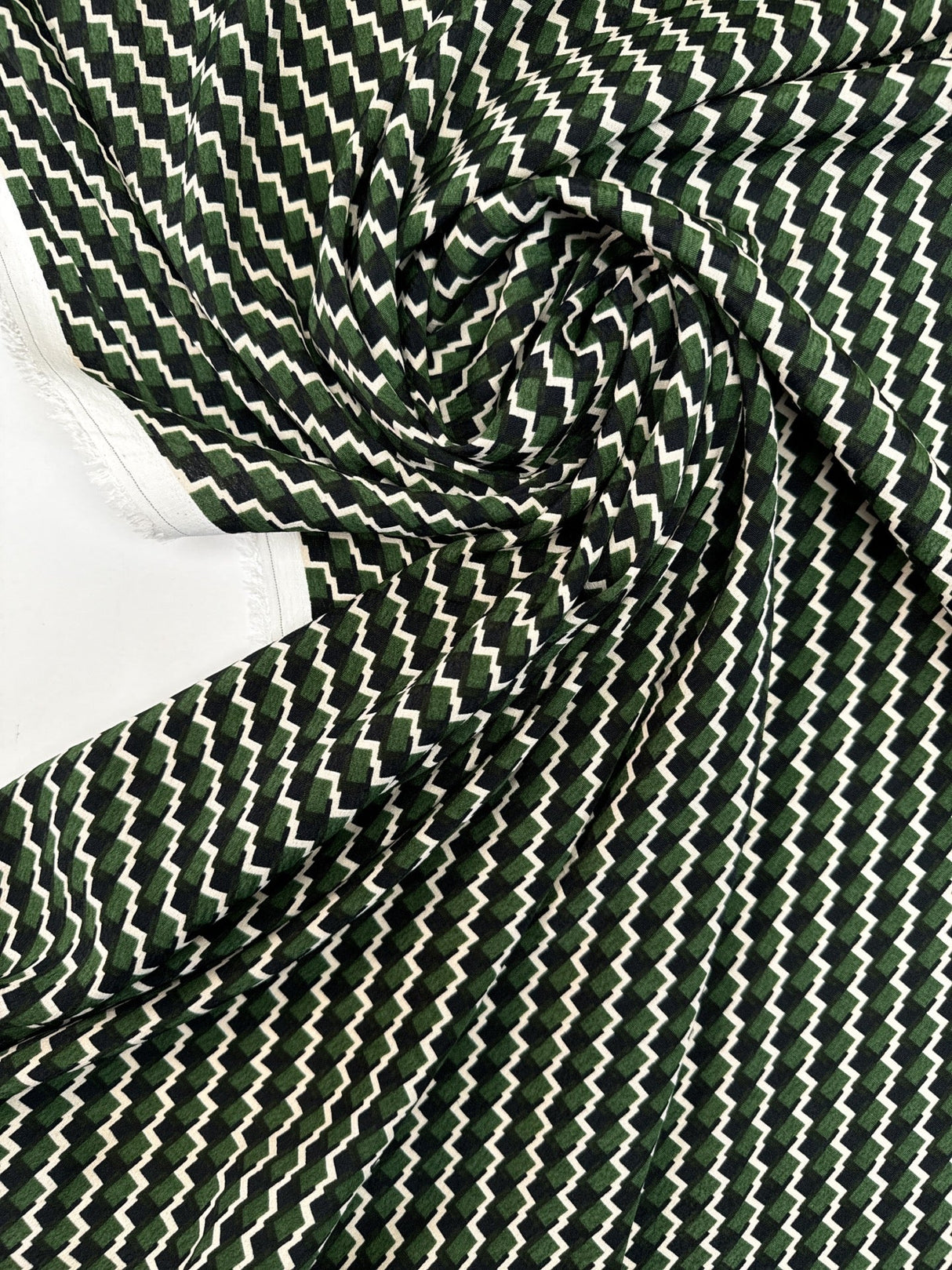 Viscose Crepe Printed Green Black