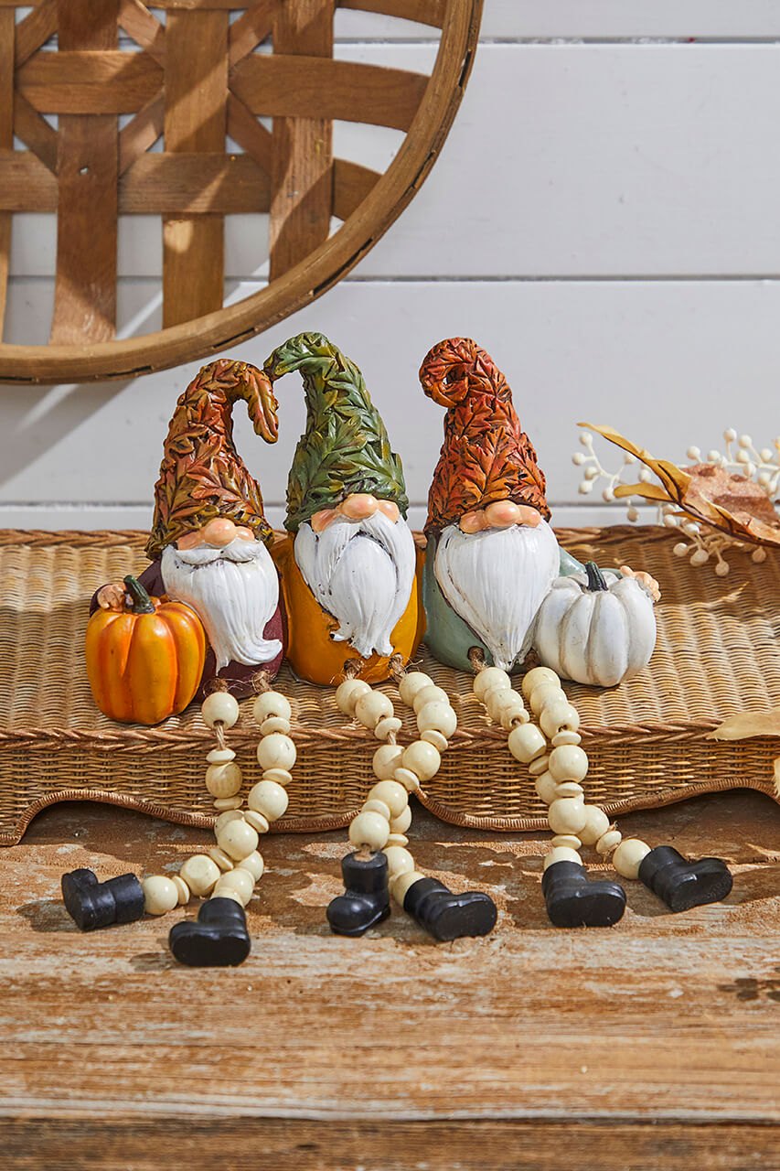10" Resin Harvest Gnomes Shelf Sitter