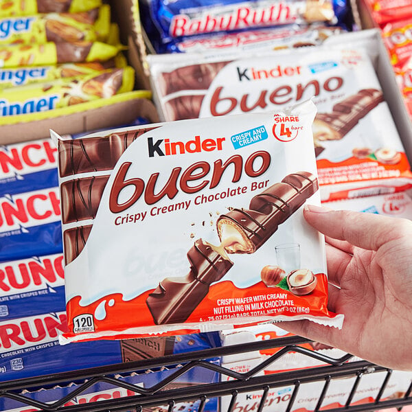 Kinder Bueno 4-Piece King Size Hazelnut Milk Chocolate Bar - 128/Case
