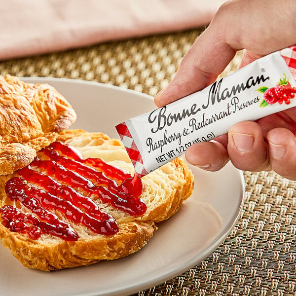 Bonne Maman Raspberry Preserves 0.5 oz. Stick - 100/Case