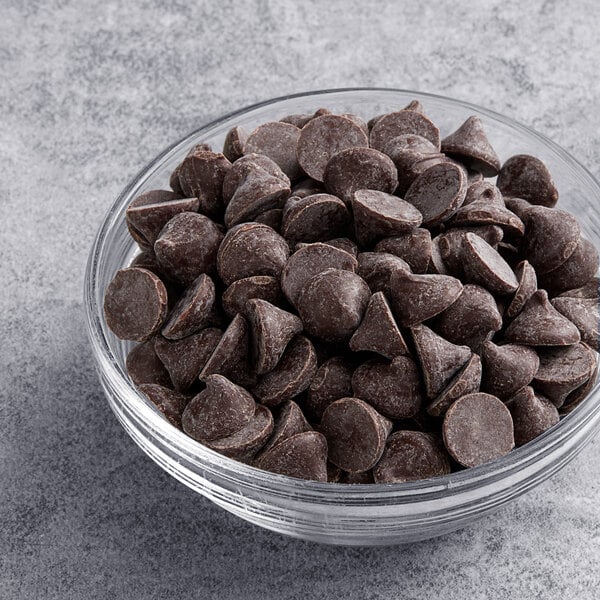 Guittard 46% Semi-Sweet Vegan .9M Baking Chips 25 lb.