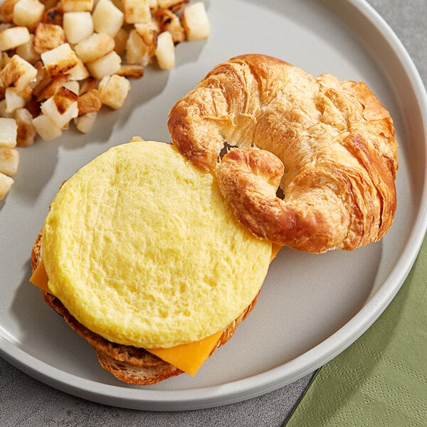 Papetti's 3 1/2" Round Scrambled Egg Patty with Medium Browning 1 oz. - 144/Case