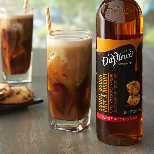DaVinci Gourmet Classic Cookie Dough Flavoring Syrup 750 mL - 4/Case