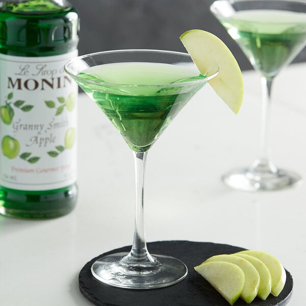 Monin Premium Granny Smith Apple Flavoring / Fruit Syrup 750 mL - 12/Case