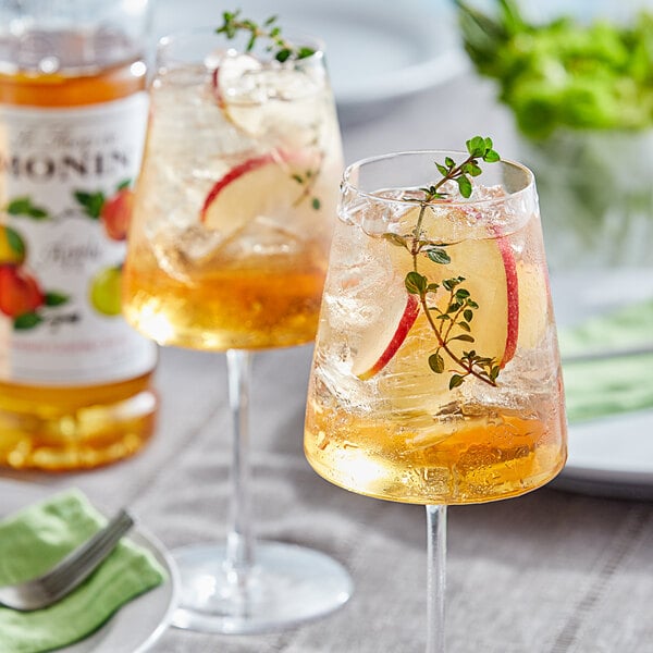 Monin Premium Apple Flavoring / Fruit Syrup 1 Liter - 4/Case