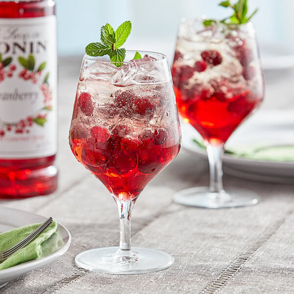 Monin Premium Cranberry Flavoring / Fruit Syrup 1 Liter - 4/Case