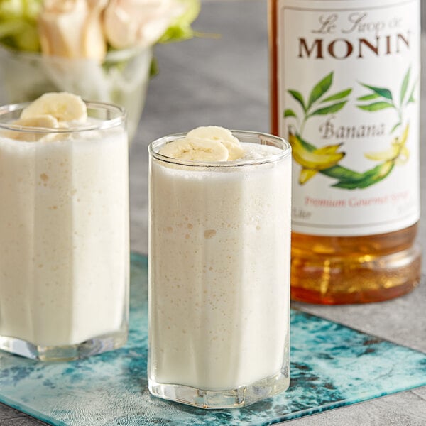 Monin Premium Banana Flavoring / Fruit Syrup 1 Liter - 4/Case