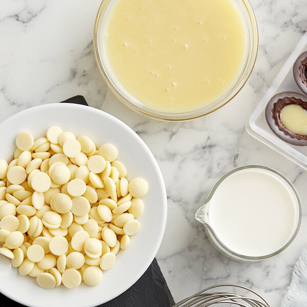 Callebaut Recipe W2 White Chocolate Callets™ 5.5 lb. - 8/Case