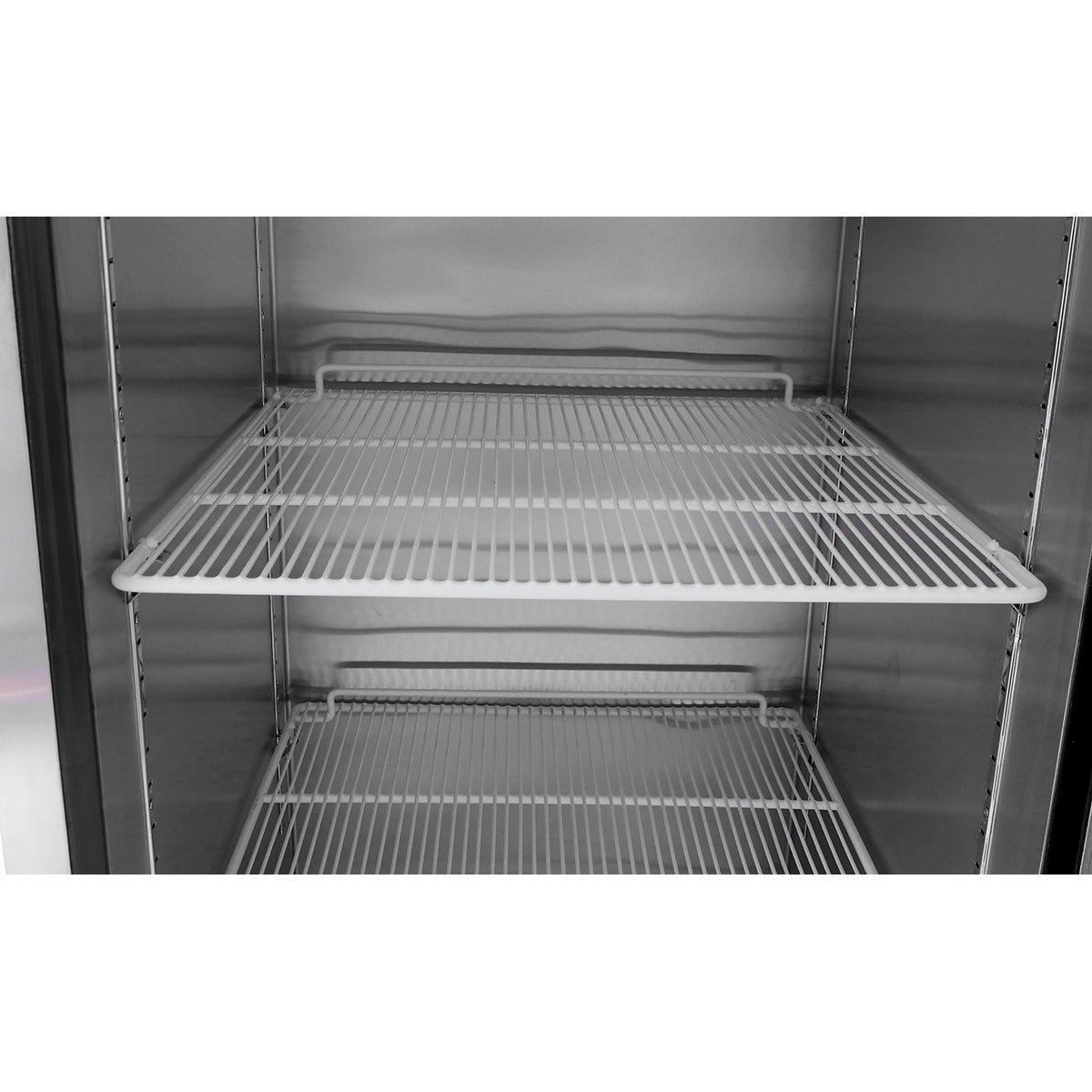 Atosa MBF8004GR Reach-In Top Mount Refrigerator 28-7/8"W x 33-1/4"D x 82-7/8"H with Locking Solid Door