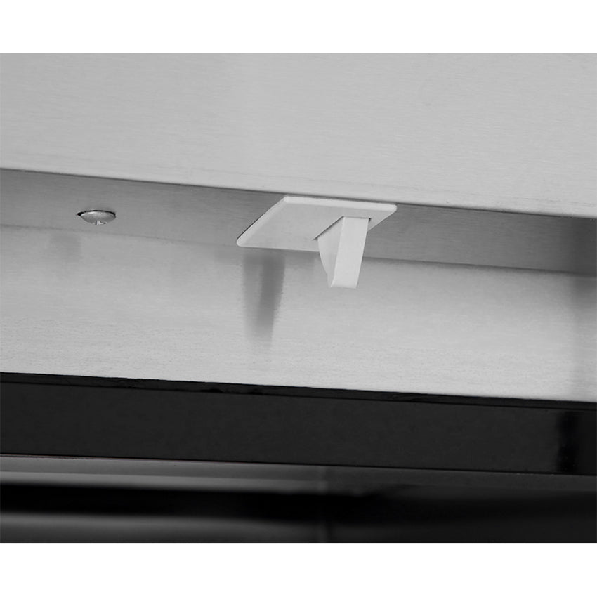 Atosa MBF8501GR Reach-In Bottom Mount Freezer 27"W x 31-1/2"D x 83-1/8"H with Locking Solid Door