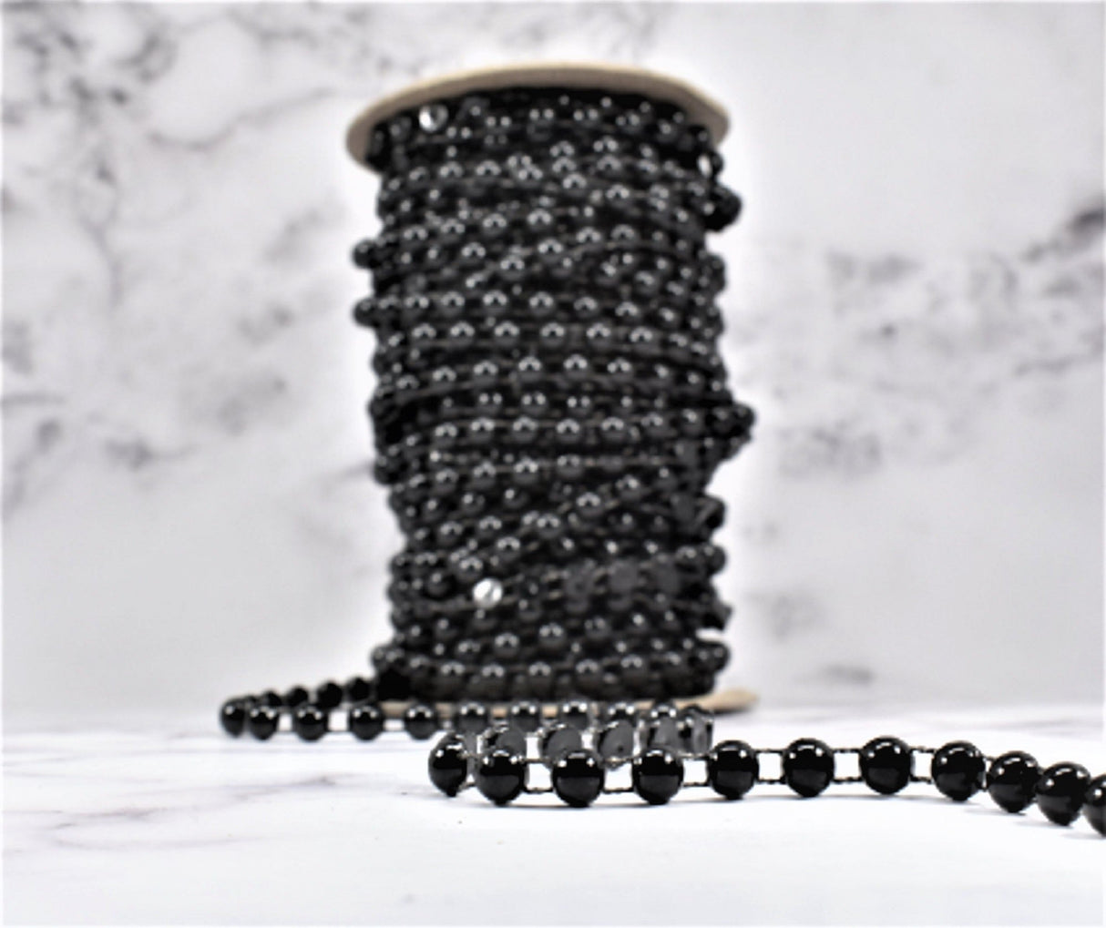 Pearl Applique Trim White Black 0.25in