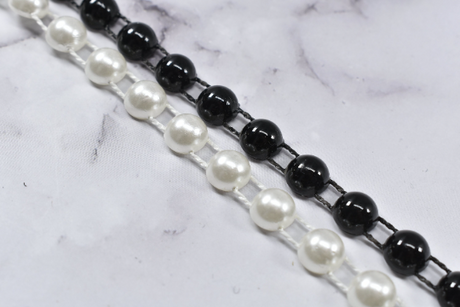Pearl Applique Trim White Black 0.25in