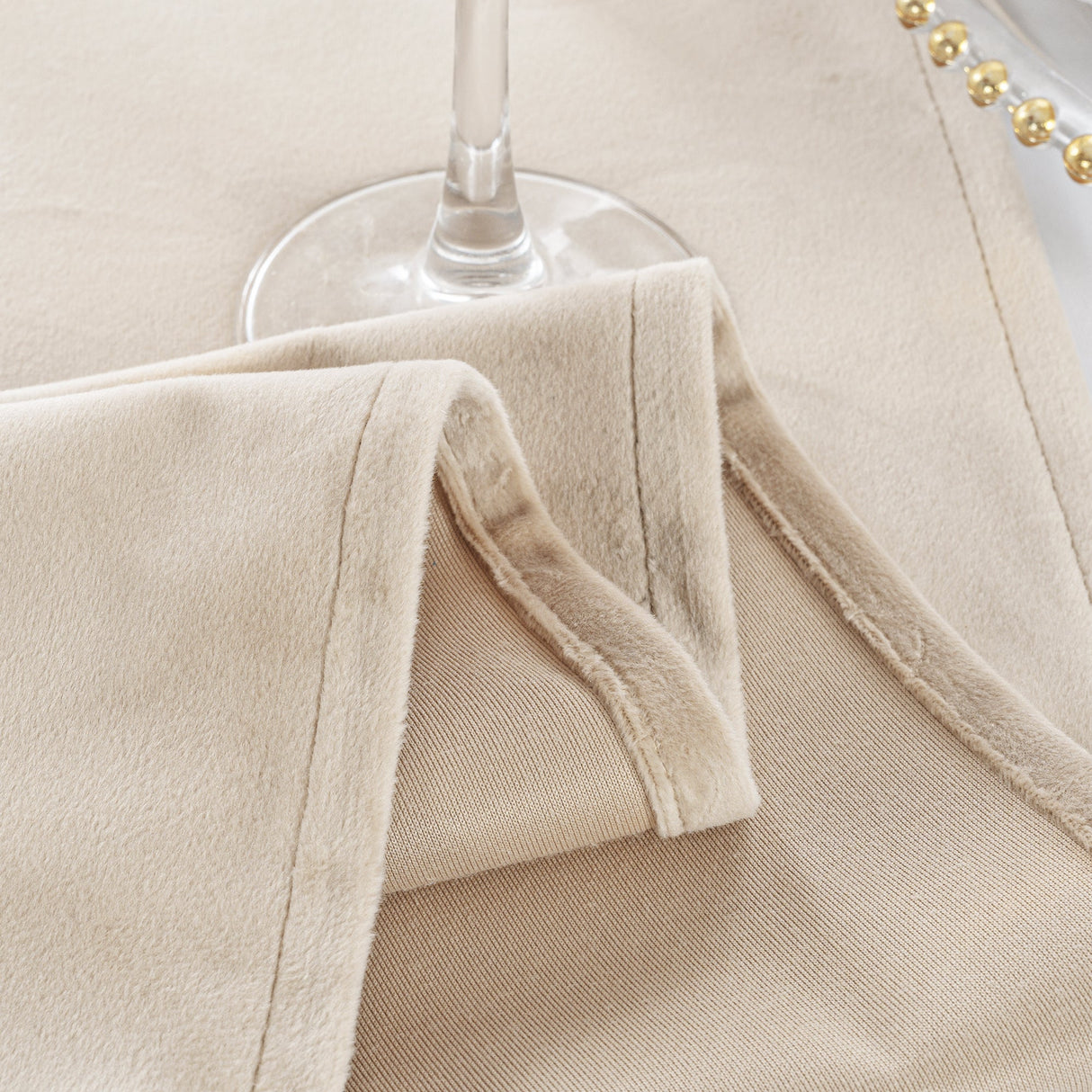 Velvet Table Runner 13x108 Champagne