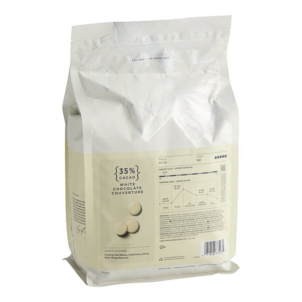 Guittard Soie Blanche 35% White Chocolate Wafers 6.6 lb. - 2/Case