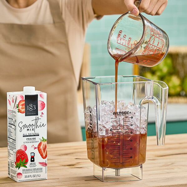 1883 Maison Routin Strawberry Smoothie Mix 1 Liter - 8/Case