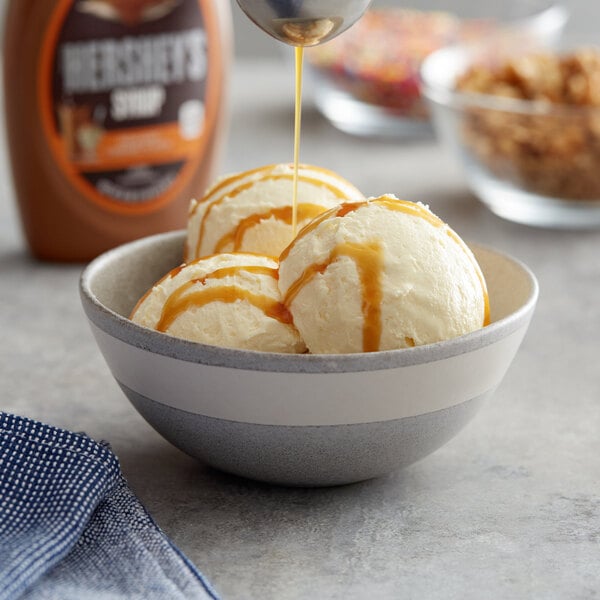 HERSHEY'S Caramel Syrup 21.09 fl. oz. (22 oz.) - 12/Case