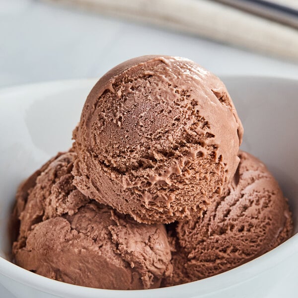 Tillamook Chocolate Premium Ice Cream with 13.5% Butterfat 3 Gallon