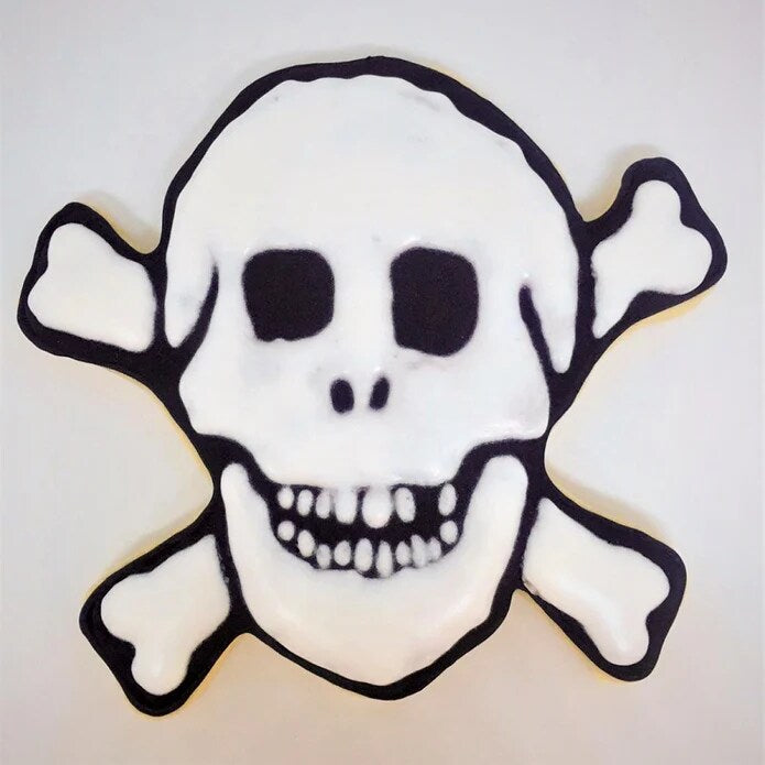 Ann Clark Skull & Crossbones Cookie Cutter