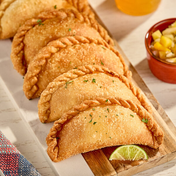 White Toque Ready-to-Fry Empanada Dough Disc 5 1/2" - 240/Case