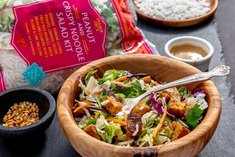 Peanut & Crispy Noodle Thai?Inspired Salad Kit