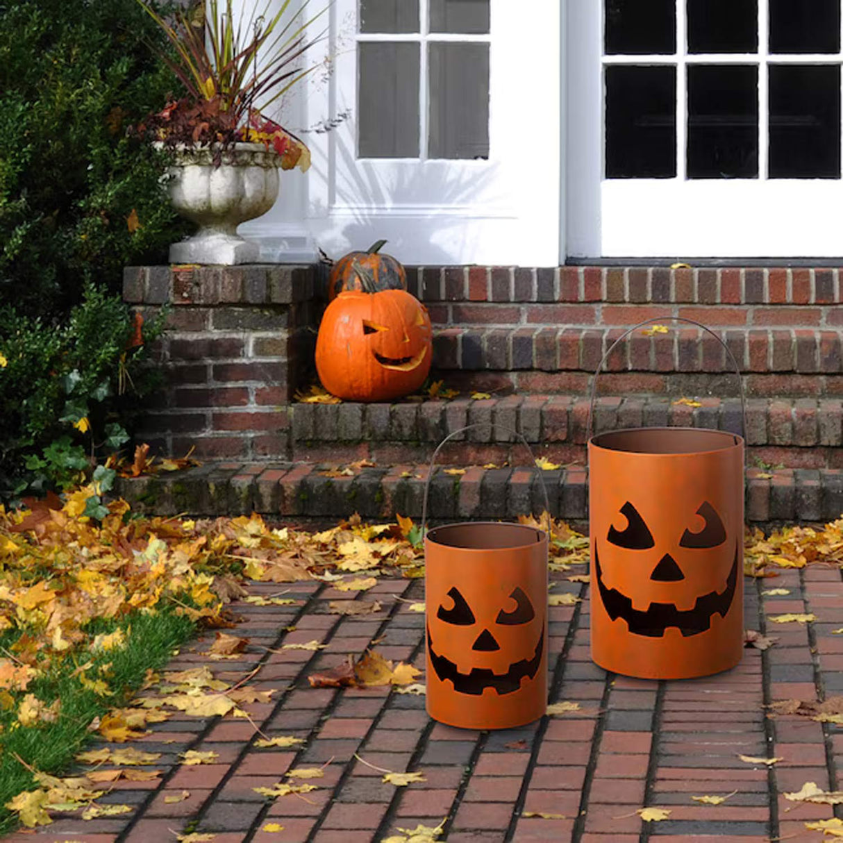 Glitzhome 0.918ft Jack-O-Lantern Porch Decoration 2Pack Halloween Candle Holder Decoration
