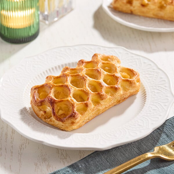 Bridor Ready-to-Bake Apple Pie Danish 3.2 oz. - 88/Case