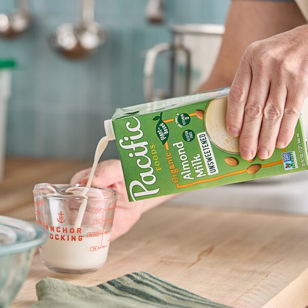 Pacific Foods Organic Unsweetened Almond Milk 32 fl. oz. - 12/Case
