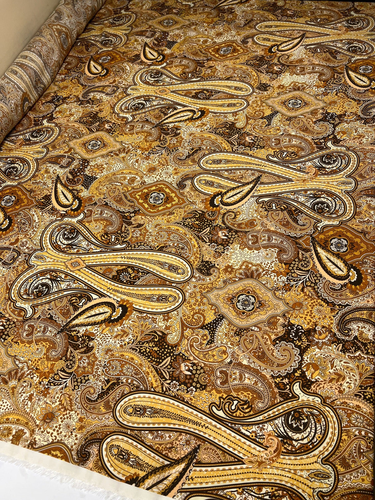 Viscose Staple Printed Yellow Brown Paisley
