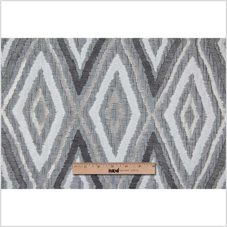 Gray/Silver Dramatic Diamonds Brocade