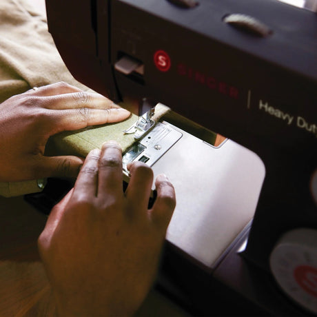 SINGER Heavy Duty 4432 Black Sewing Machine