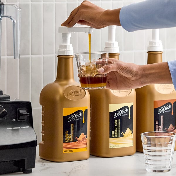 DaVinci Gourmet Caramel Flavoring Sauce 64 fl. oz. - 6/Case
