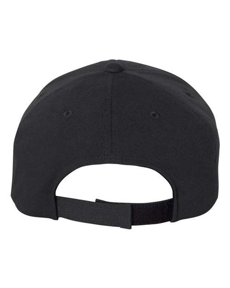 Flexfit Pro Formance Ultimate Fit cap tailored for a polished athletic appearance and active use