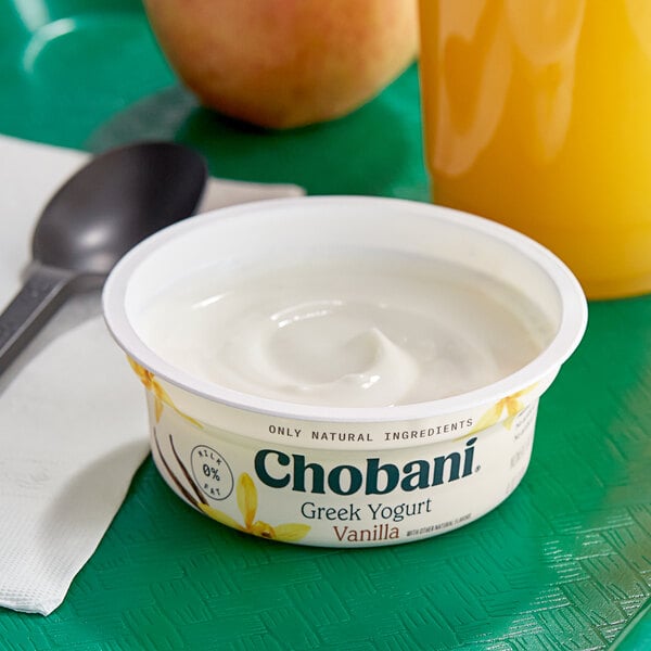 Chobani Non-Fat Vanilla Greek Yogurt 4 oz. - 12/Case