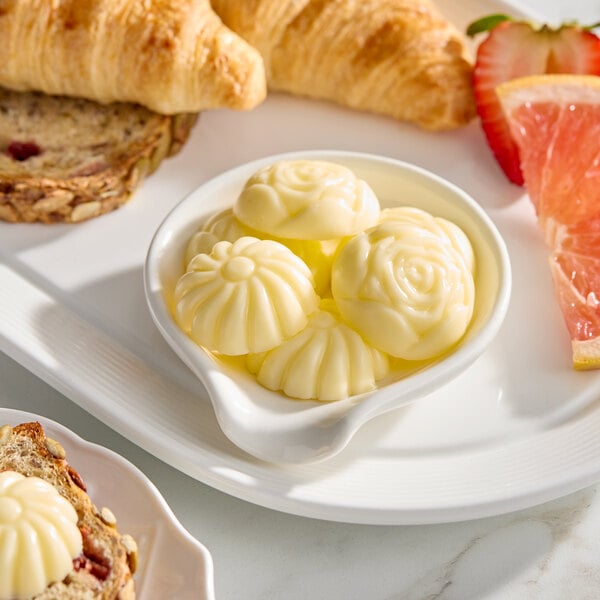 Butterball Farms Salted Butter Roses and Rosettes 6.5 Grams - 750/Case
