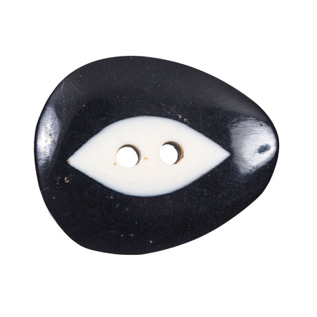 Black and White Horn Toggle - 48L/30.5mm