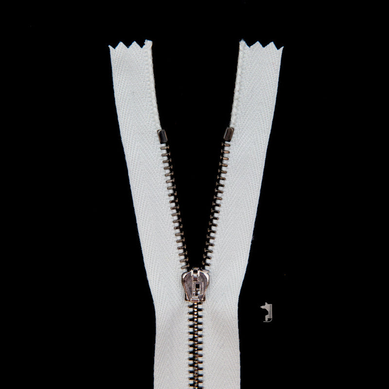 Mood Exclusive Italian White and Gunmetal T3 Closed End Metal Zipper - 9"