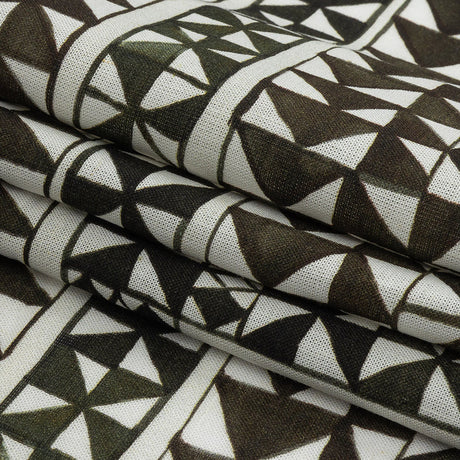 Lightweight Viscose-Linen Woven Print - Black and White Triangle Paths - Mood Exclusive Large Inverted Opposites