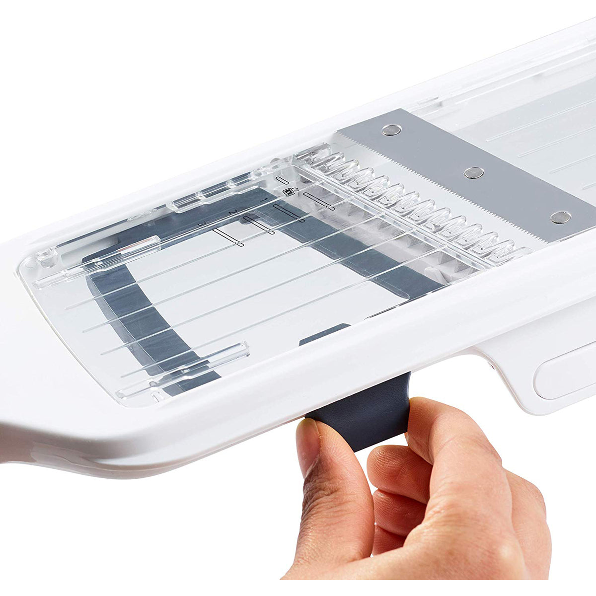 Zyliss E900044U 13" Handheld Slicer, White/Red