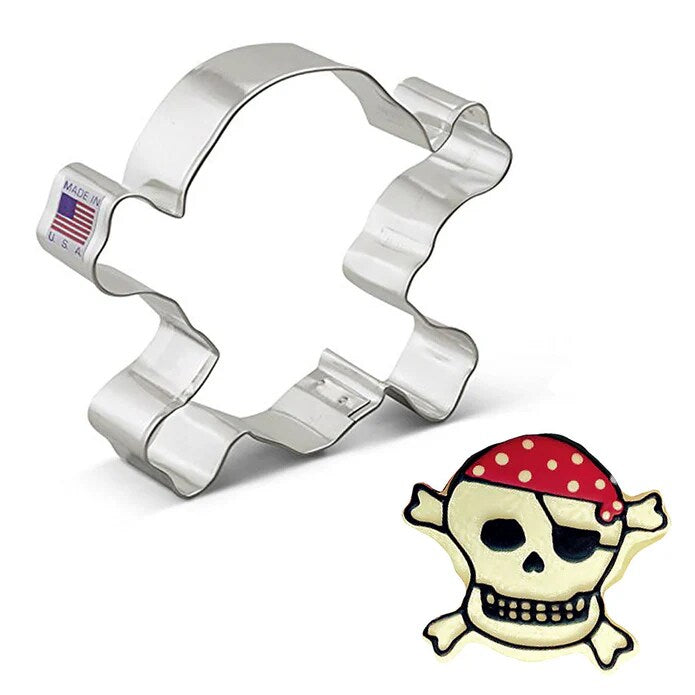 Ann Clark Skull & Crossbones Cookie Cutter