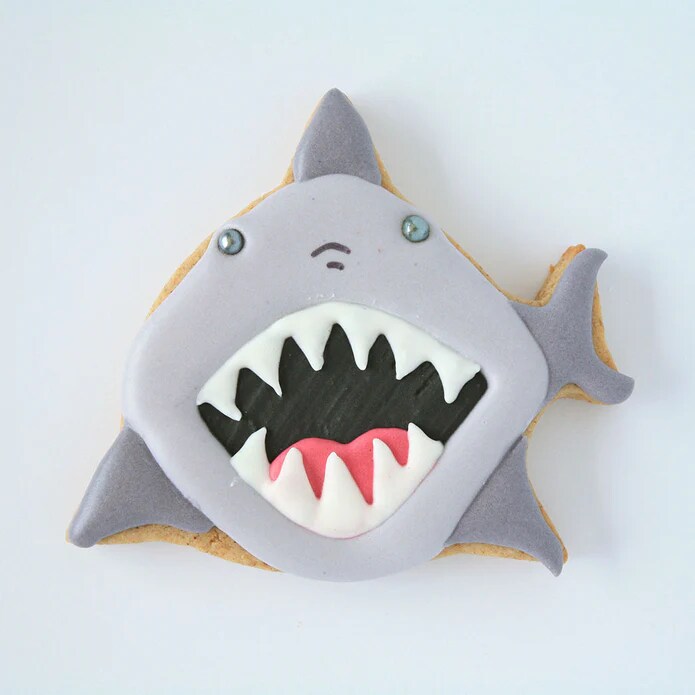 Ann Clark Front Facing Little Baby Shark Cookie Cutter, 3.5"