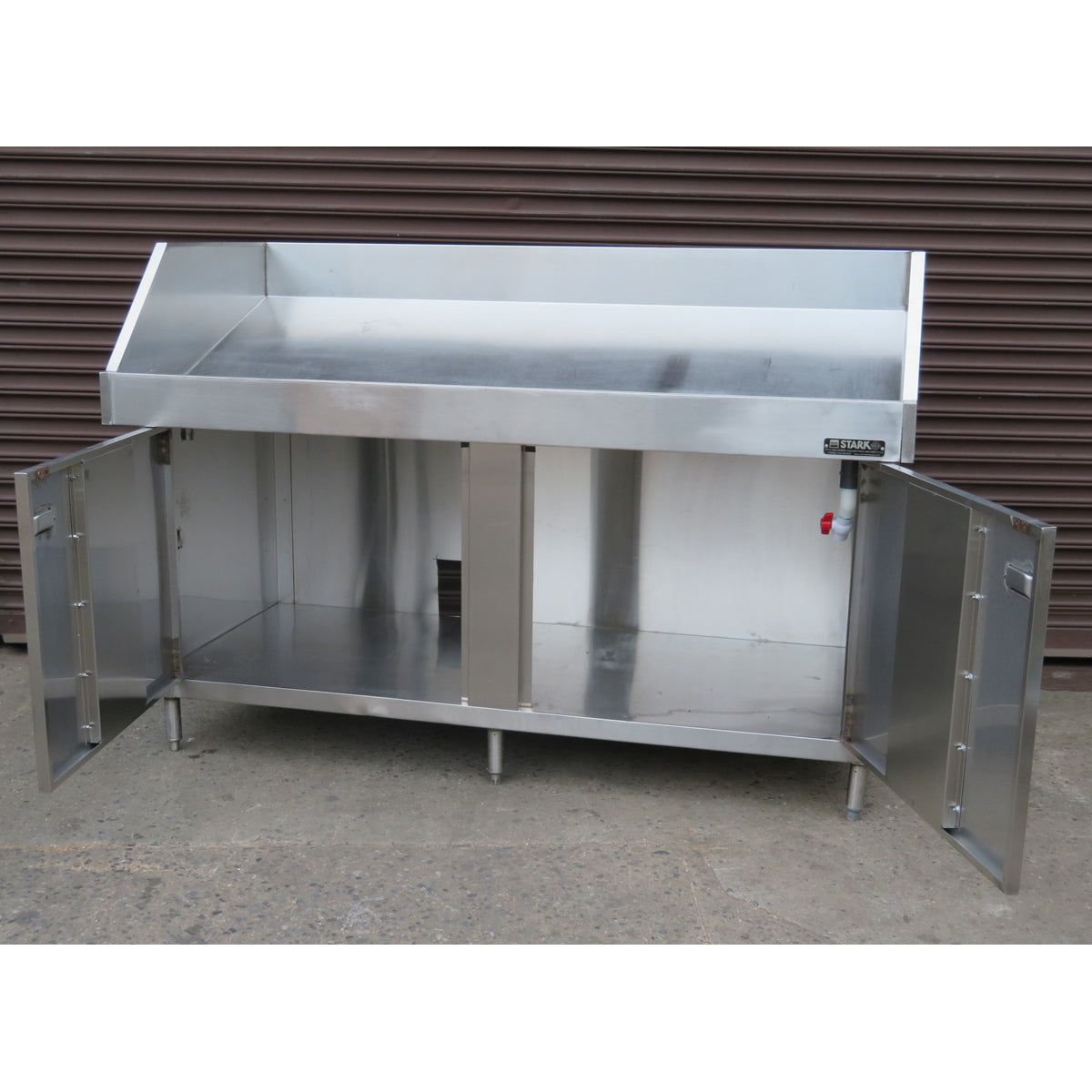 Stark Prodcuts 72" Fish Table, Used Great Condition