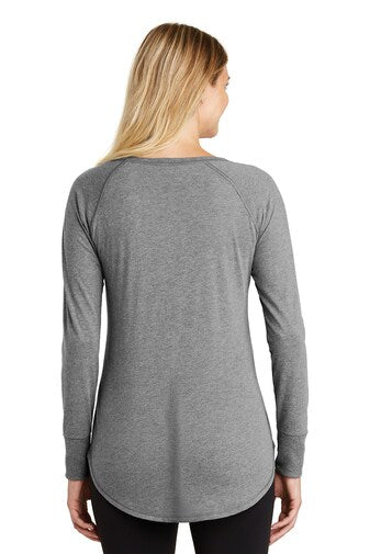 District® Women’s Tri Long Sleeve Tunic Tee