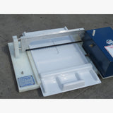 Hinds Bock CS-18 Cake Slicer, Used Excellent Condition