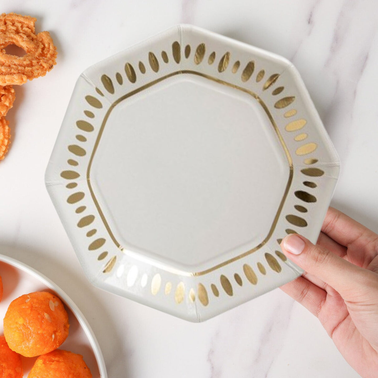 White and Gold Elegant Party Paper Dessert Plates 8 Count Wedding Tableware