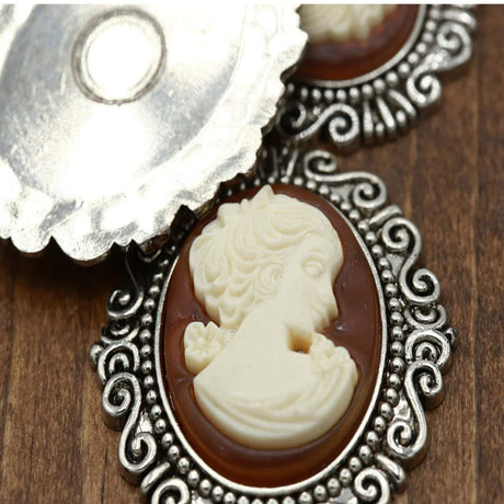 1 Pc Flat Lightweight Silver Ivory Silhouette Cameo Antique Brass Frame