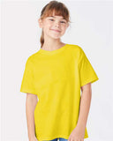 Camiseta esencial para jóvenes Hanes®